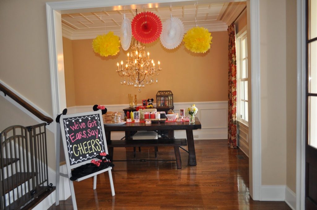 Clubhouse Oh Twodles Birthday Party featured by top US lifestyle blog, Hello! Happiness