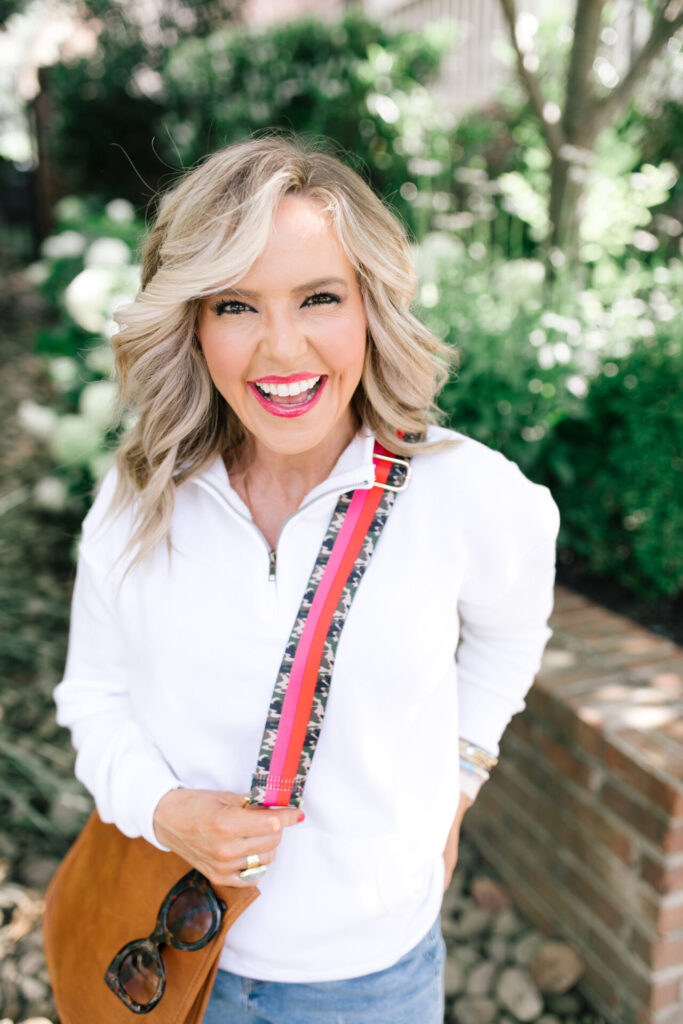 Year in Review by popular Nashville lifestyle blog, Hello Happiness: image of Natasha Stoneking wearing a Social Thread bag. 