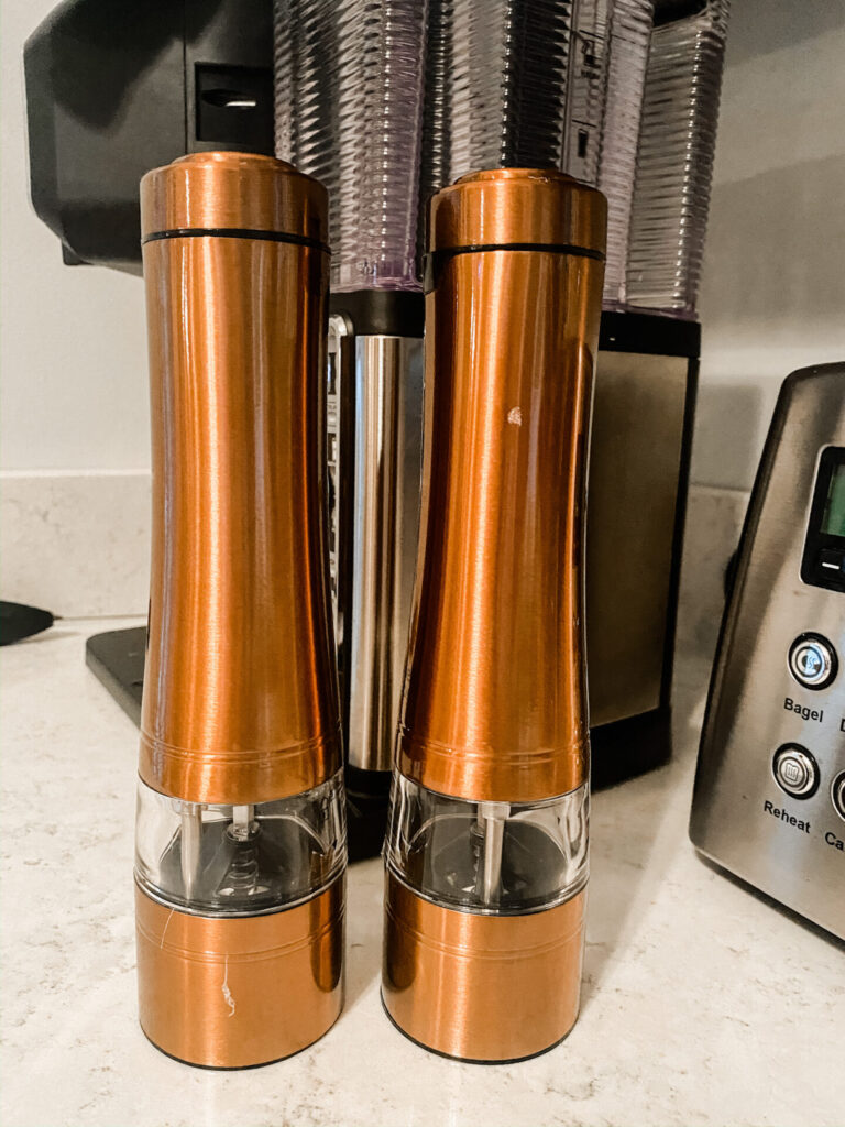 Amazon Favorites by popular Nasvhille life and style blog, Hello Happiness: image of Amazon Remington Russell Hobbs RHPK4100CPR Electric Salt & Pepper Mills.
