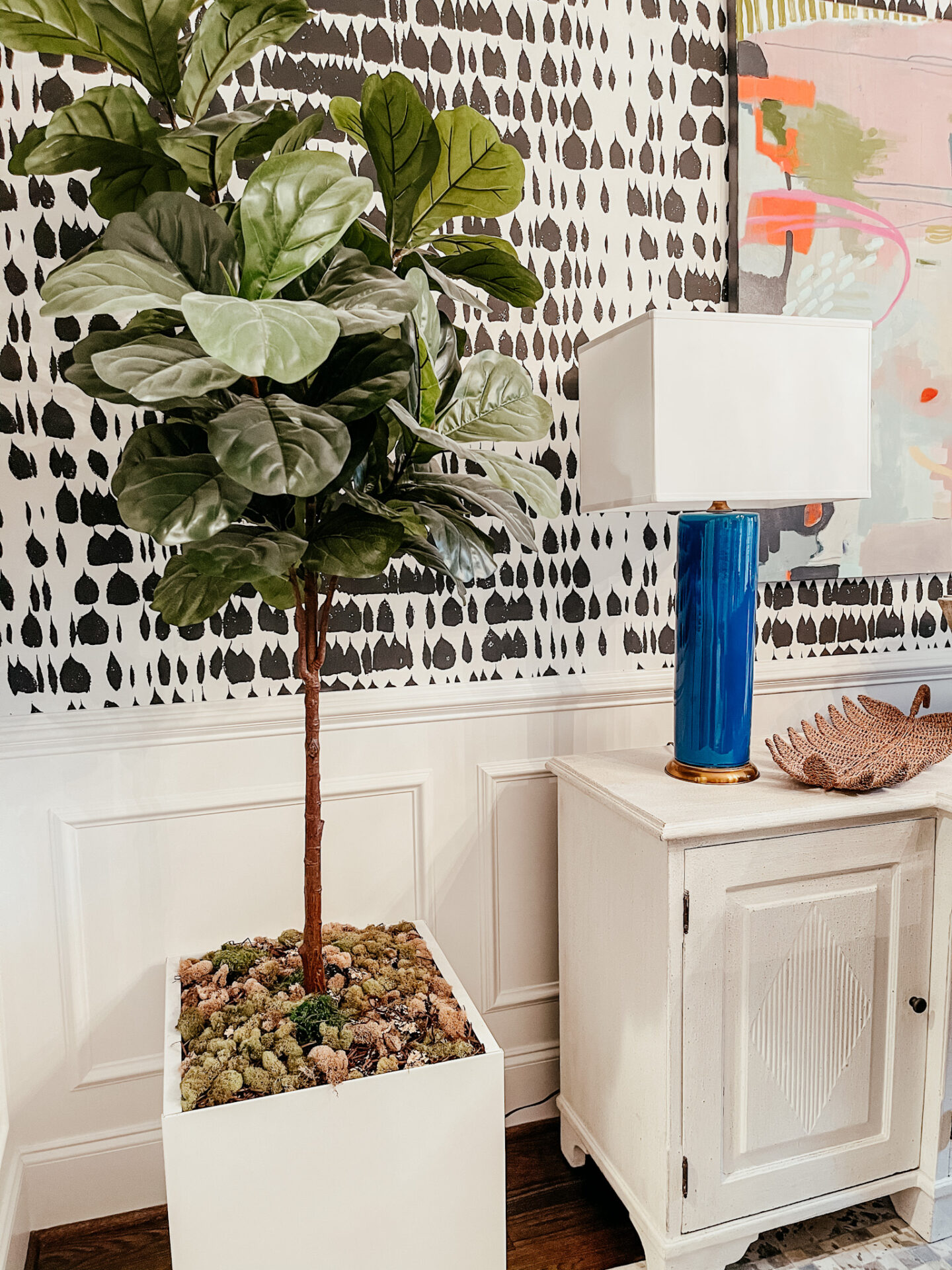 Faux Plants by popular Nashville life and style blog, Hello Happiness: image of a faux fiddle leaf fig plant
