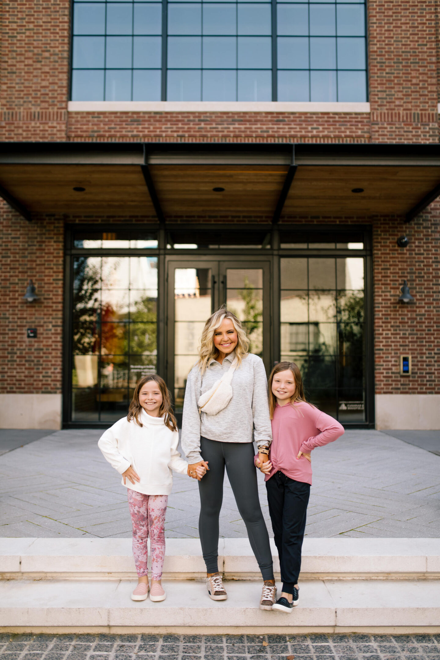 2021 holiday gift guide featured by top Nashville mommy blogger, Hello Happiness.
